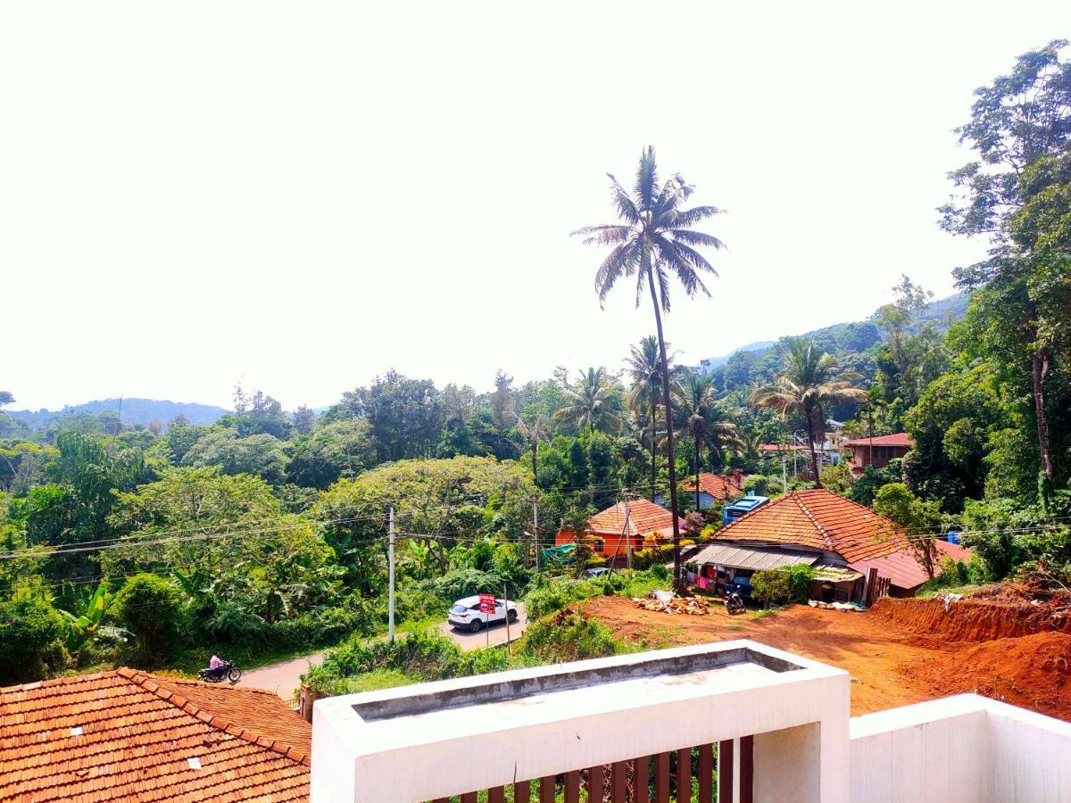 Empra Exotica